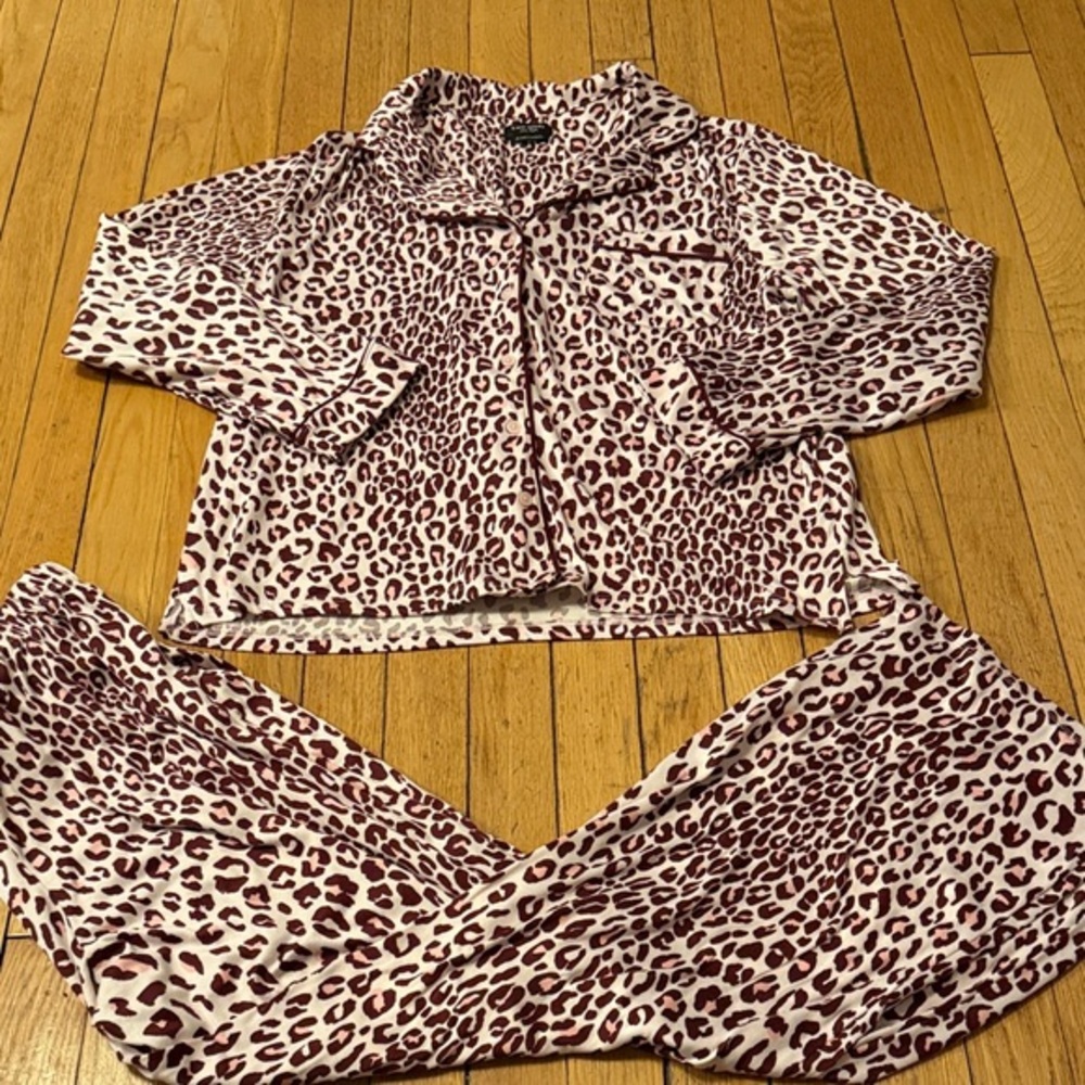 2-Pc KATE SPADE Pale Pink Brown Leopard Super Soft size M EUC